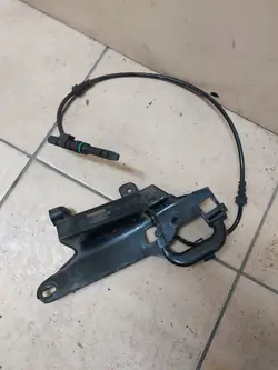 ABS-sensor Fäste OEM A2475460300 Höger Fram Mercedes