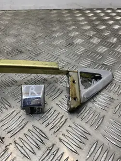Mercedes-Benz oven osat OEM A1078110661 - Käytetty