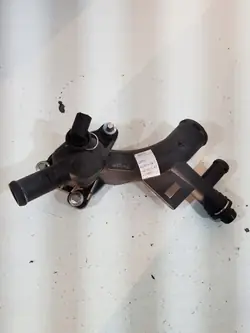 Boîtier de Thermostat OEM 4010023 pour Astra J 1.4T