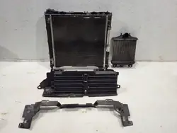 Vesijäähdytin L405 CPLA-8C607-BF Range Rover Sport 3.0D:lle