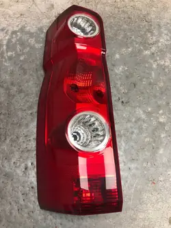 Luz trasera izquierda VW Crafter 2E0945095