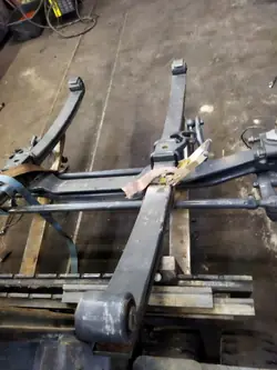 Framfjädring RESOR 2 PIÓROWY VOLVO - Begagnad OEM