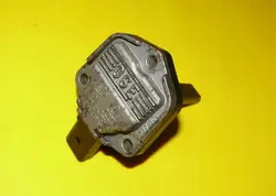 Moottorin öljyn tason anturi Audi A6 C6 3.0 TDI 2004-2008 06E907660