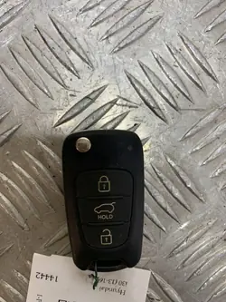 Llave o tarjeta Hyundai i30 OEM FBZ14442 - Usado