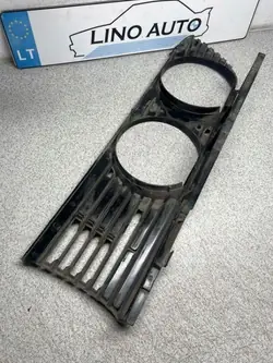 BMW 3 E30 rechte Scheinwerferabdeckung OEM 1876091
