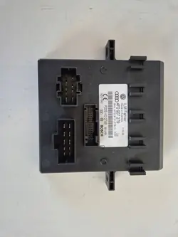 Audi A6 C6 Valomoduuli OEM 4F0907279 4F0910279N
