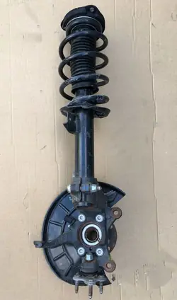 Mozzo anteriore sinistro Skoda Yeti 1K0407255AA Ammortizzatore 3C0413031BC