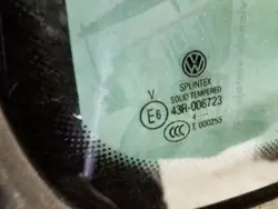 OEM FRC14123 Seitenscheibe hinten für VW Touran I