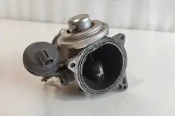 EGR-ventil VW Transporter V (T5) 2.5L diesel OEM 070128070E