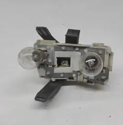 Scheinwerfereinsatz Audi A4 B7 OEM 484571 mit Stecker