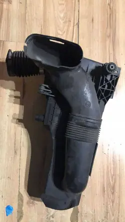 Boîtier de filtre à air Ford Fiesta MK7 1.4 TDCI