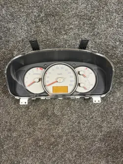Kia Carens III 2.0 CRDI Hastighetsmätare OEM 94003-1D810