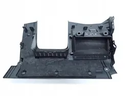 Konsolin alahylly OEM 8W1363076E Audi A5 II:lle