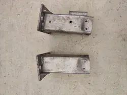 Etupuskuri oikea Audi Q5 8R0807134B