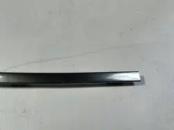 Joint vitre arrière droit Maserati GranTurismo OEM 432510