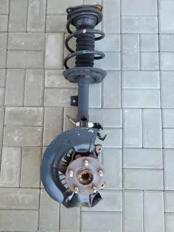 Amortisseur McPherson droit Toyota RAV4 OEM LUOA1856955
