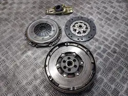 Conjunto de Embreagem Audi A4 2.0 Gasolina 2004 Sedan 058105266H