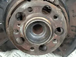 MERCEDES CLS W218 Copertura mozzo anteriore sinistro A2044211120