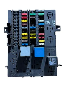 Sicherungskasten OEM 7703297587 für Renault Master II