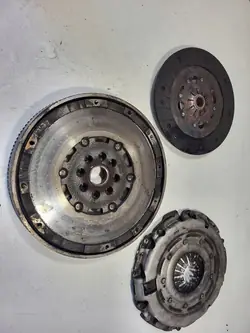 Kytkinpaketti Peugeot Traveller 2024