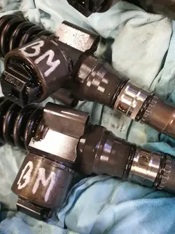OEM 038130073BM bränsleinsprutare för 2.0 TDI BLB motor