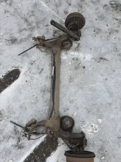 Viga suspensão traseira Fiat OE OEM belka tylnego zawieszenia