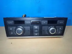 Audi A6 C6 ilmastointipaneeli OEM 4F2820043T - Käytetty