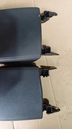 Käsinoja OEM PODŁOKIETNIK OPEL INSIGNIA A 08-16 Musta