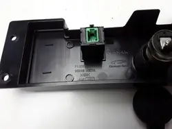 Prise USB Infiniti OEM 969181ME0A - Pièce d'occasion