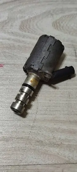 Soupape de commande d'arbre à cames OEM 26793 - Occasion