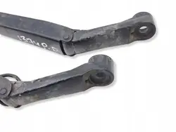Braço do limpa-vidros dianteiro Toyota AMD233317 - OE