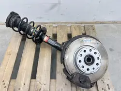 OEM MMAUTKO-26031- Vänster MacPherson-fjädring för Skoda