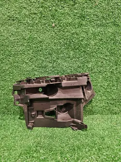 Scivolo di montaggio paraurti sinistro posteriore VW Taigo