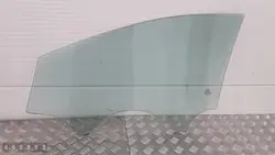 Ford Focus dörrglas OEM f1eba21410a - Begagnad