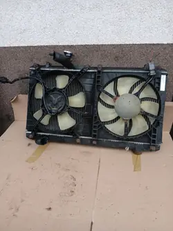 Kühler & Lüfter Suzuki Liana 1.6 OEM Teil