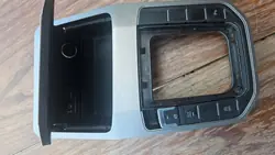 VW Golf Sportsvan Ablagefachabdeckung OEM 517864263C