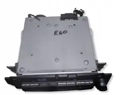 Painel Rádio CD/DVD BMW OEM 8820328 - Usado
