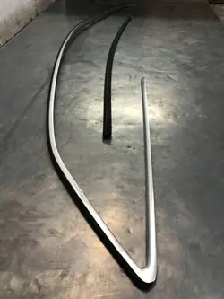 OEM 8T0853346B Oikea Kylkikilpi Audi A5 8T