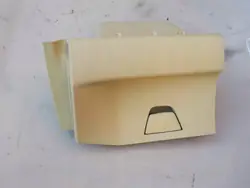Matkustajan hansikaslokero Ford Ka II MK2 2010 OEM