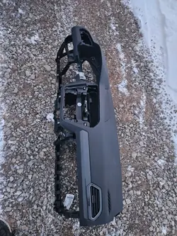OEM NA6777viitre Instrumentbräda Konsol VW Tiguan II