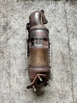 Catalyseur OEM 18150-5AN-G60 pour Honda Civic X