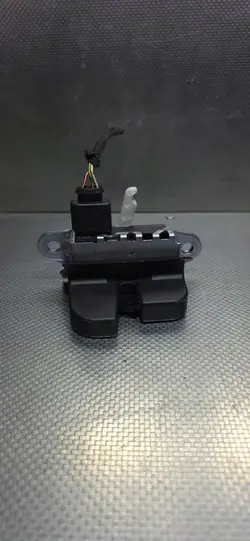 Bagagelås AUDI A1 SPORTBACK 2G6827505B