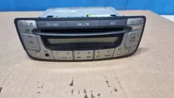 ACP36865 Radio CD OEM pour Peugeot 107, Citroen C1, Toyota Aygo