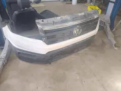 Käytetty etupuskuri OEM 121 Volkswagen Crafterille