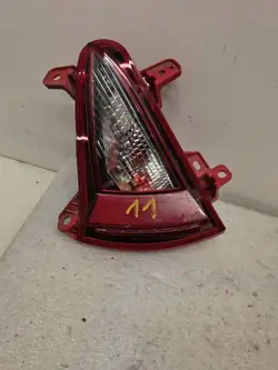 Luz de nevoeiro traseira direita OEM 92406R2000 Kia Sportage V