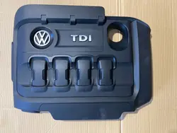 Couvercle Moteur OEM 03N103925 pour VW Passat B8 2.0 TDI