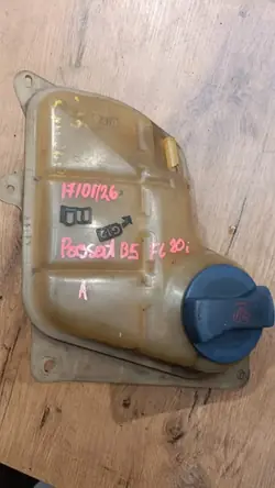 Kühlmittelbehälter OEM für Passat B5FL 2001
