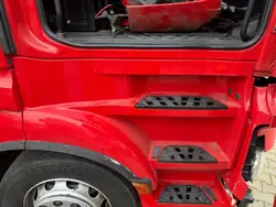 Rechter Trittbügel komplett OEM für Mercedes Actros MP4