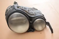 MERCEDES W210 FAROL DIANTEIRO DIREITO XENON