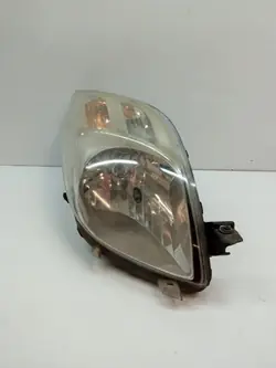 Rechter Frontscheinwerfer Toyota Yaris II 2005-2011 OEM 89900736